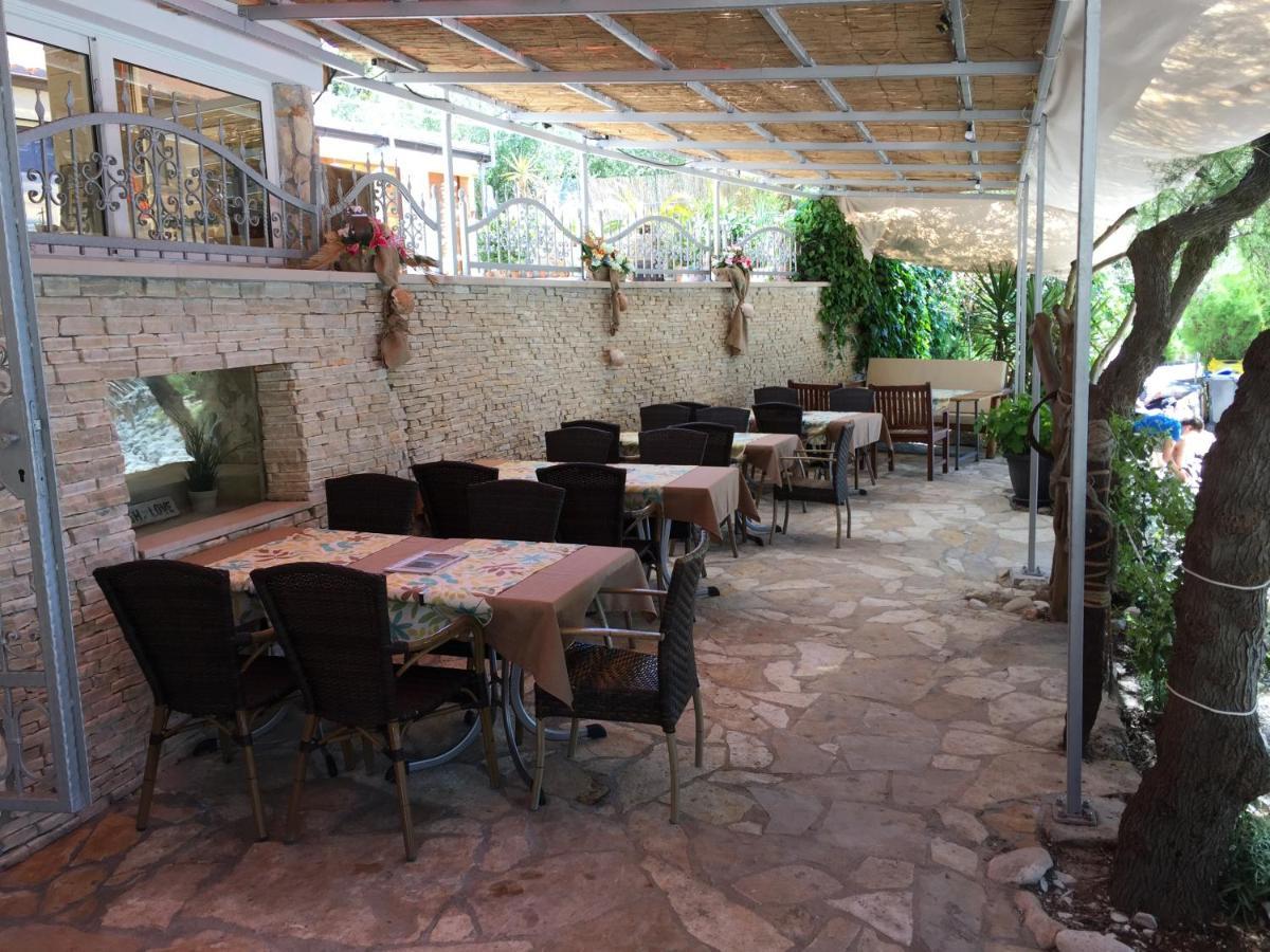 Rooms By The Sea Hvar - 8785 Hvar Town Exterior foto